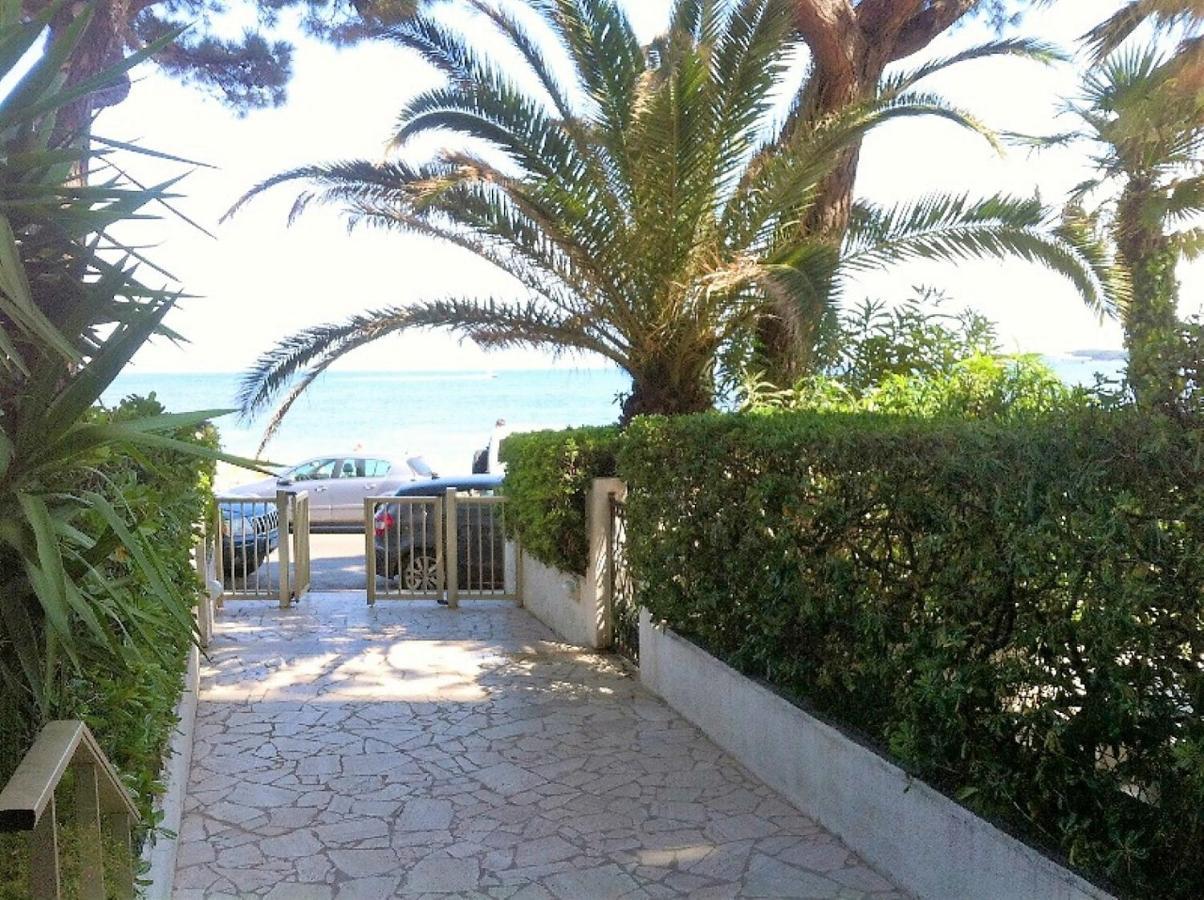 Fettolina Palm Beach, Location Cannes Front De Mer Et Plage Apartment Екстериор снимка