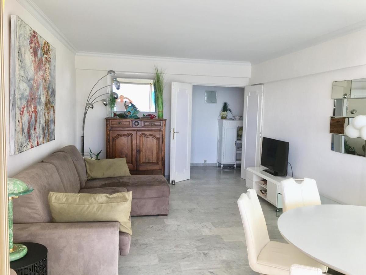 Fettolina Palm Beach, Location Cannes Front De Mer Et Plage Apartment Екстериор снимка